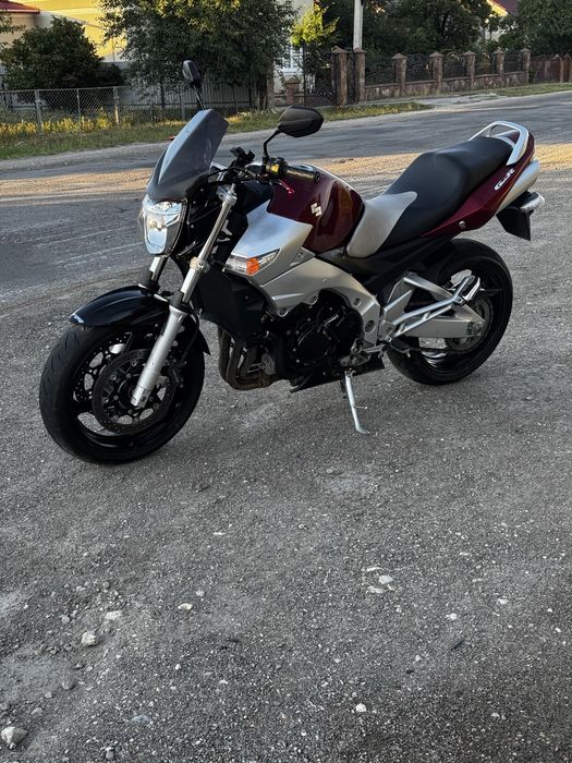 suzuki gsr 600,свіжопригнаний!