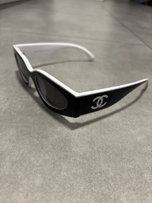 Okulary przeciwsłoneczne CHANEL