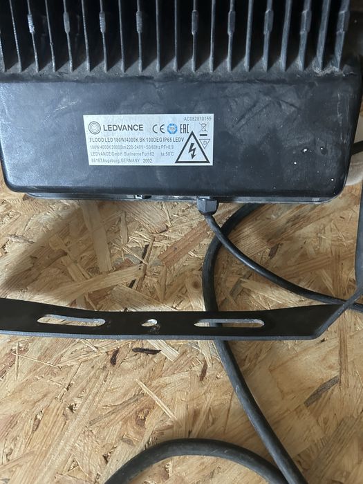 Halogen LEDVANCE IP65 180W