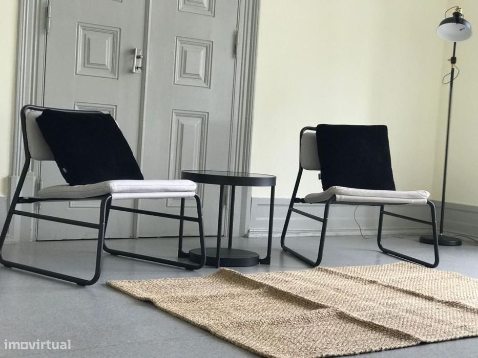 Room - located in Marquês de Pombal, Lisbon