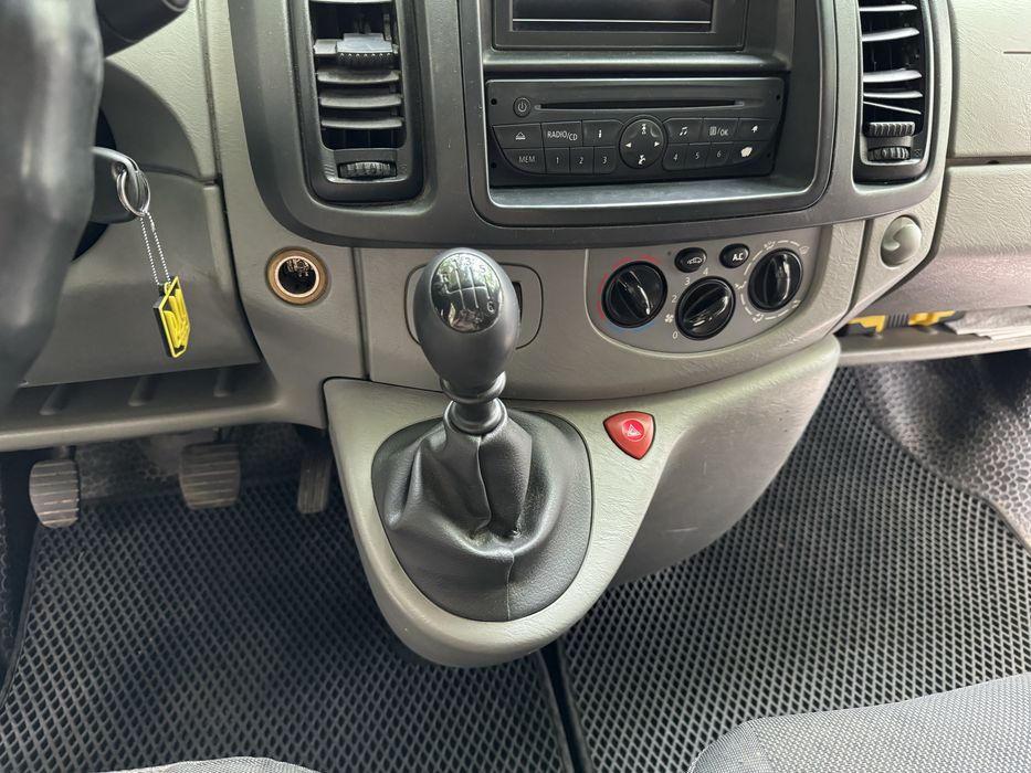 Renault Trafic 2011