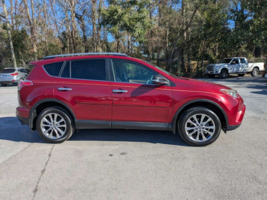 Toyota RAV4 XLE      2019