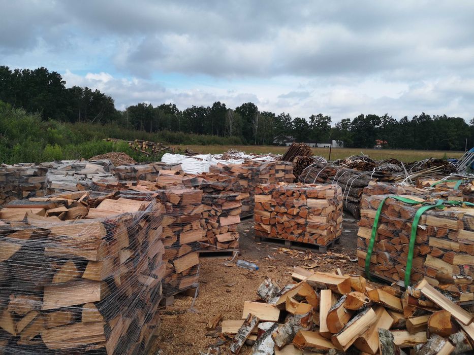 Drewno kominkowe i opałowe SUCHE SEZONOWANE paletowane SOSNA