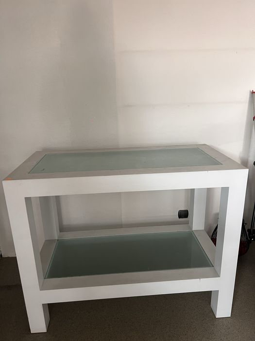 mesa com tampo de vidro