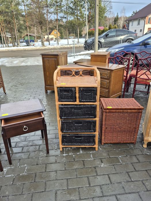 Zgrabna szafka rattan