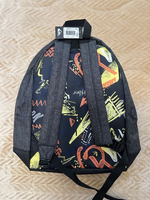 Mochila quicksilver nova com etiqueta