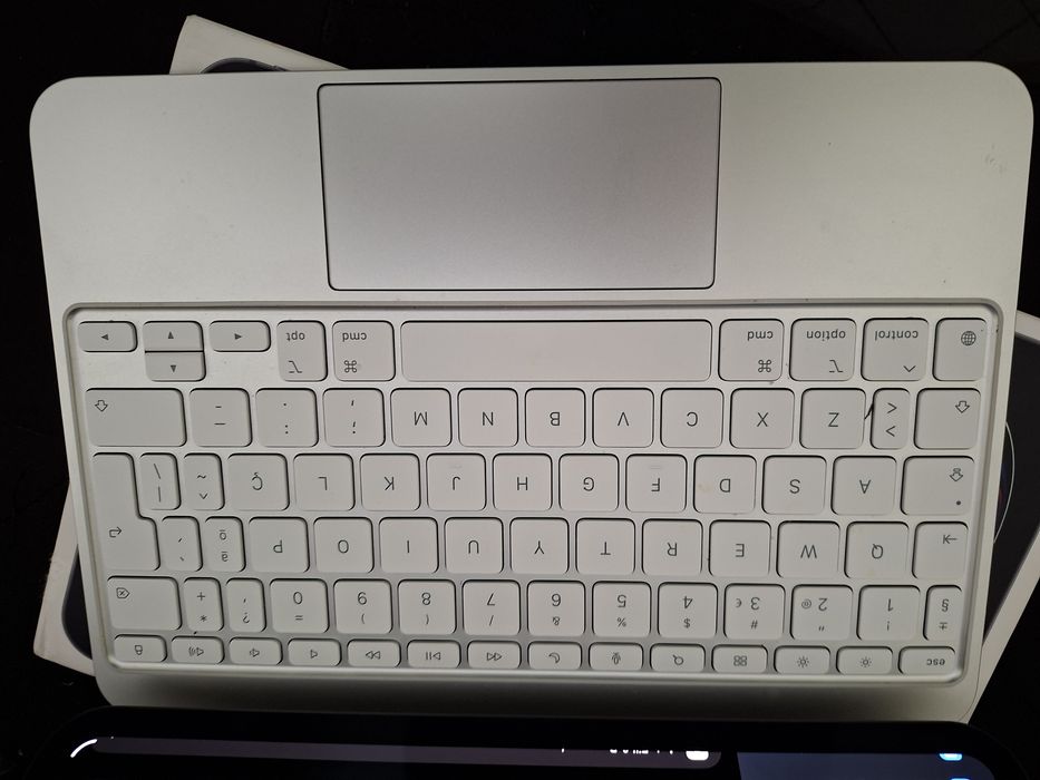 iPad M4 Pro 11" 256 com magic keyboard 5 anos garantia
