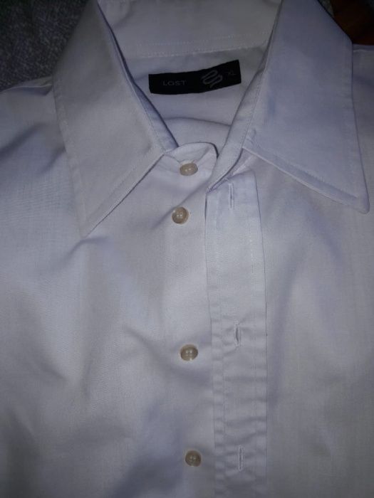 Camisa de Homem , modelo Slim Fit ,marca LOST.
