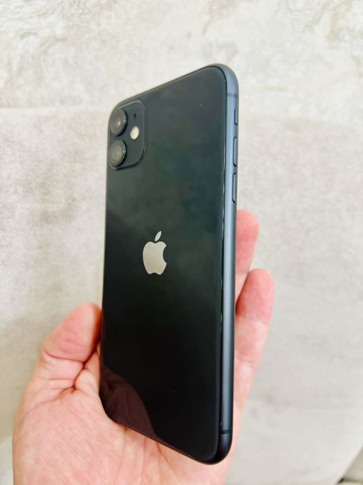 Продам телефон Apple iPhone 11 64GB