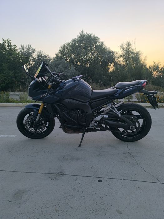 Продам Yamaha  Fazer fz1   литр