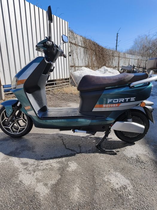 Електроскутер  Forte Striker 2500W Запас ходу 80 км