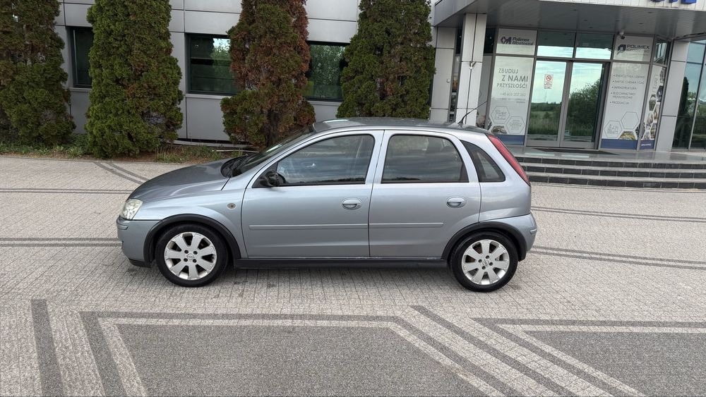 Opel Corsa C 1.0B 2005r KLIMA niski przebieg