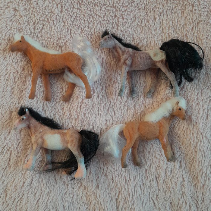 Koniki zamszowe x 4 szt