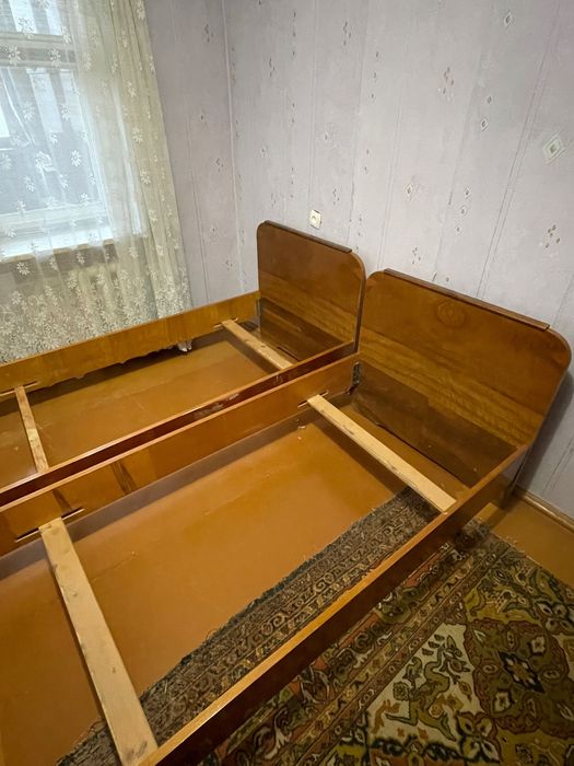 Віддам два ліжка