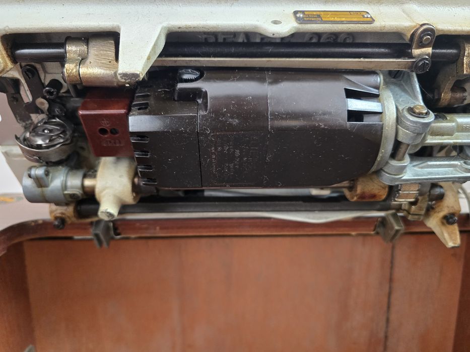 Máquina de Costura PFAFF 260 Vintage — Made in Western Germany