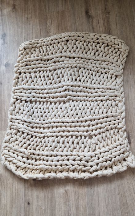 Koc z wełny kremowy