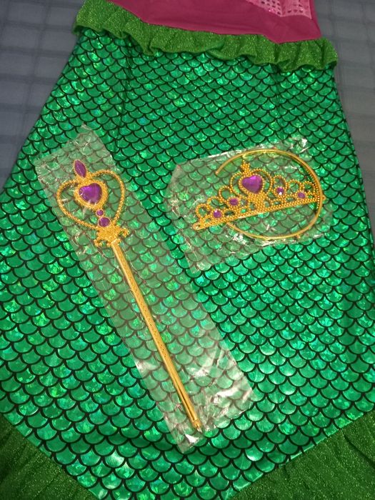 Fato brilante da Ariel