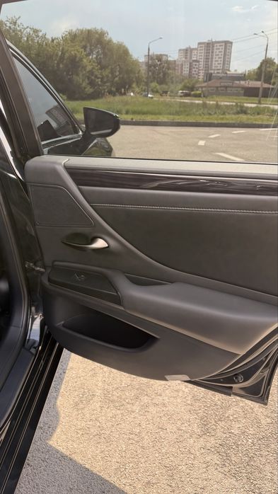 Lexus es 300h 2021