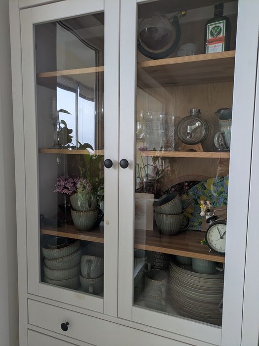 Witryna z szufladami Hemnes Ikea