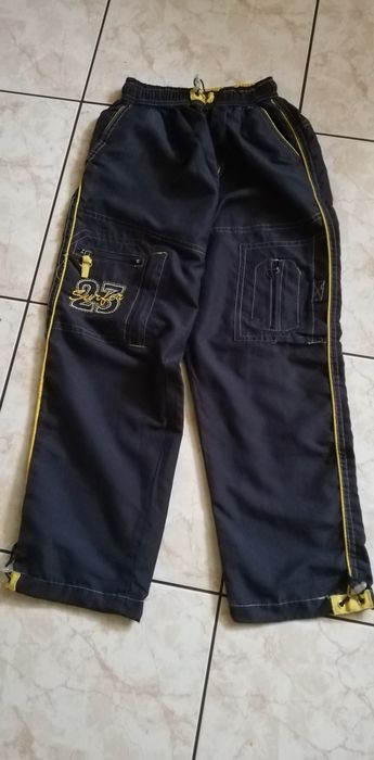 Spodnie chłopięce sportowe cienkie 128-134