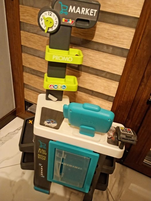 Sprzedam sklep zabawkowy smoby