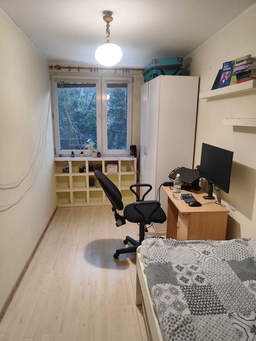 Mieszkanie z 3 niezależnymi pokojami dla studentek / studentów. Blisko WUM