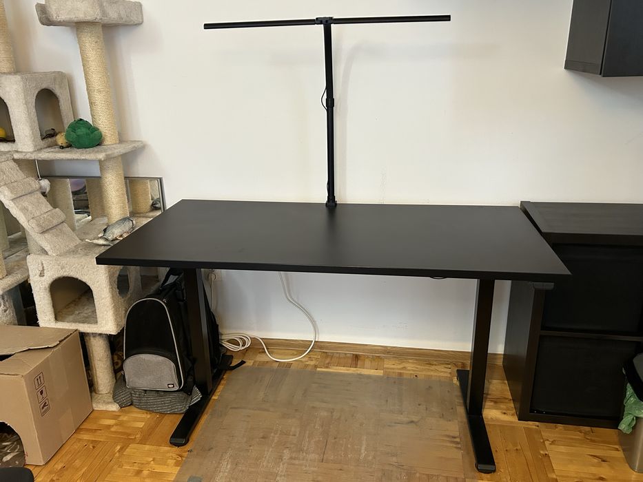 Biurko z elektryczną regulacją wysokości E-MOVE E100