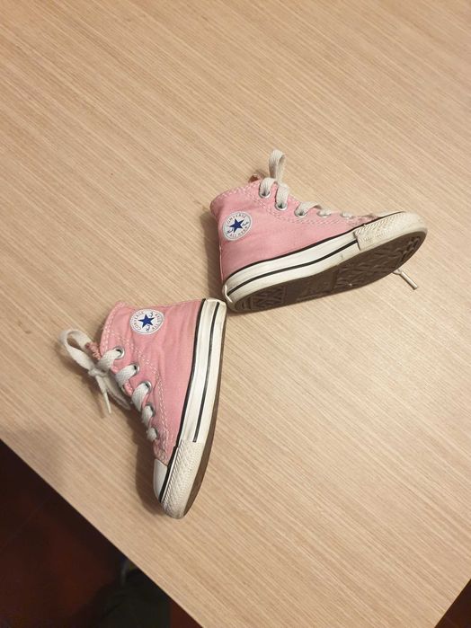 Sapatilhas Converse All- Star e Levis   Bebé