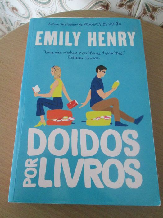 Doidos por Livros de Emily Henry
