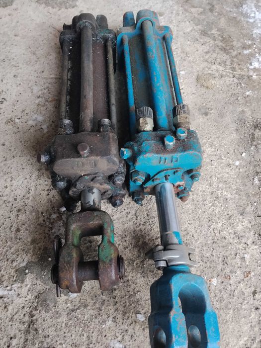 Гідравлічний циліндр