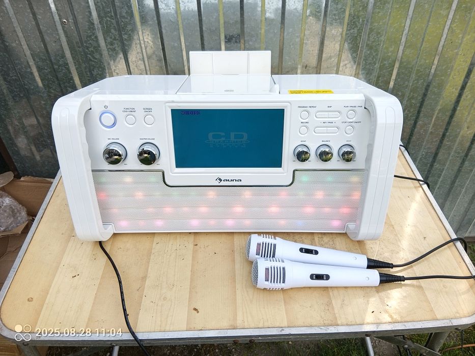 Auna zestaw karaoke z bluetooth 2mikrofony 

Cena 269 zł 

Produkt pow