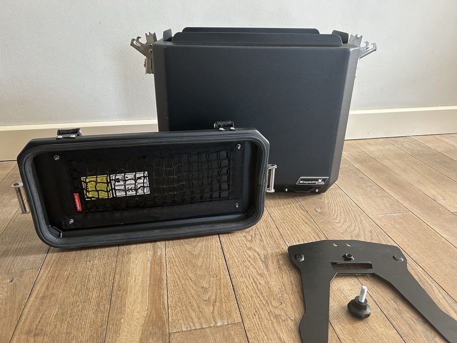 Kufry boczne expedition cases 1 sezon adapter givi