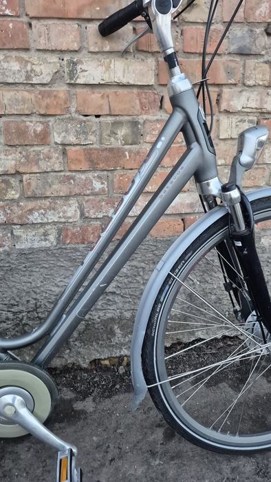 Велосипед дамка Batavus nexus 8