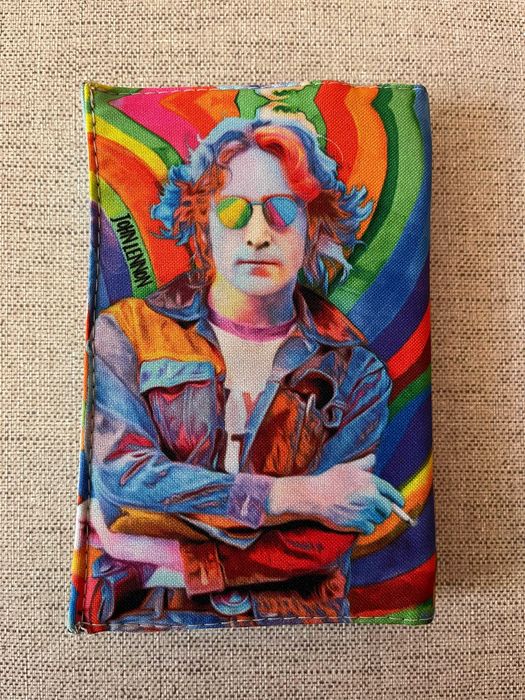 Carteira Exclusiva John Lennon | Tributo a uma Lenda