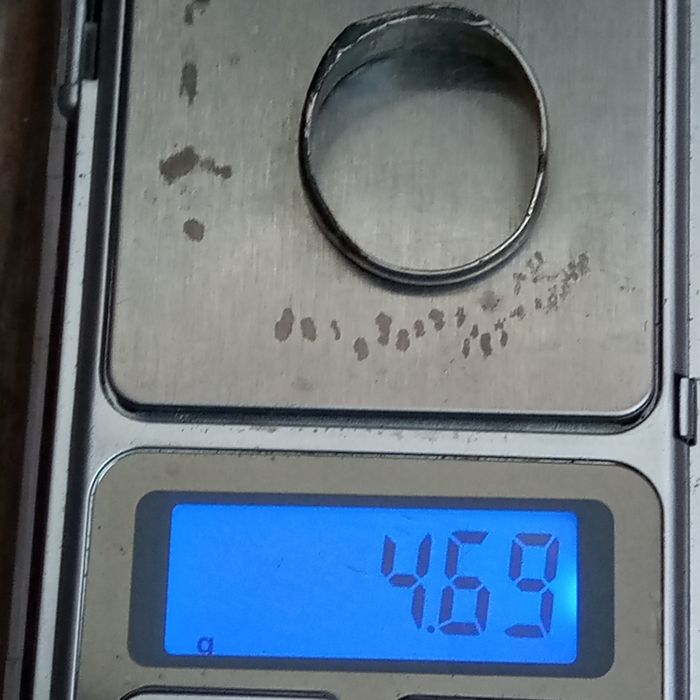 Сріблі  перстні.