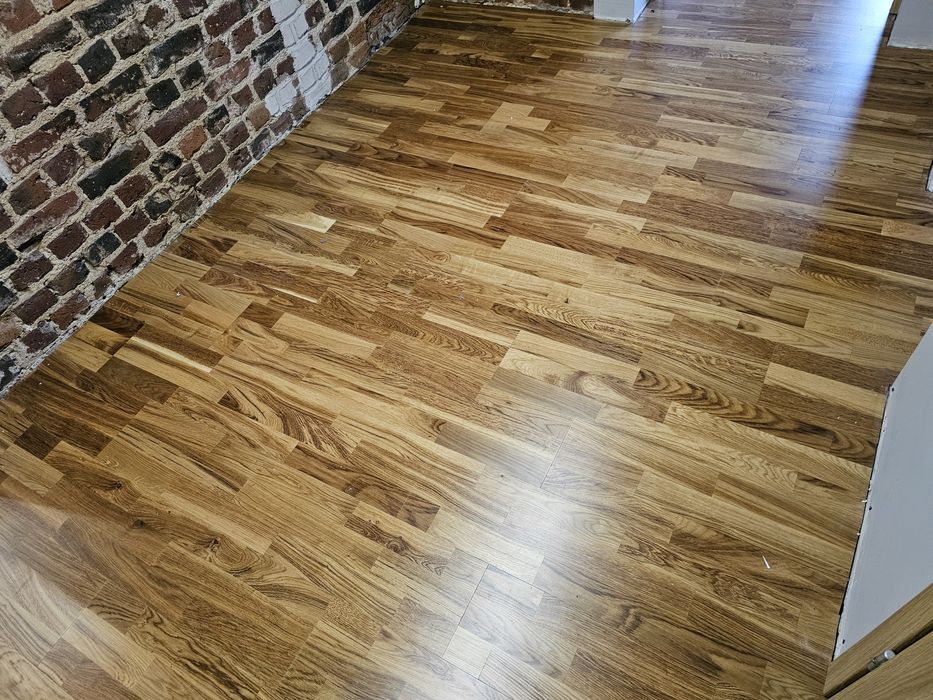Podłoga drewniana  Dąb bagienny 14 mm Barlinek (70m2)