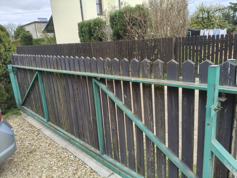 Brama wjazdowa, przesuwana, 4.5m światła.