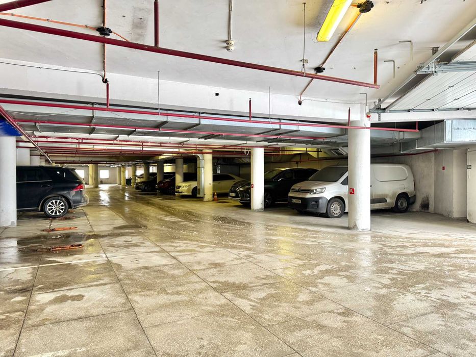 Продам паркомісця в підземному паркінгу. Павлово поле