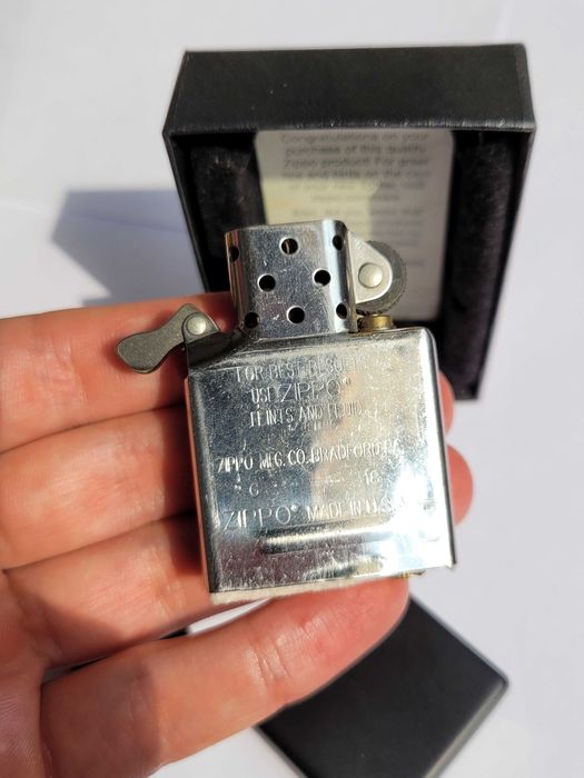 Zapalniczka ZIPPO czarna matowa 2018 Oryginalna