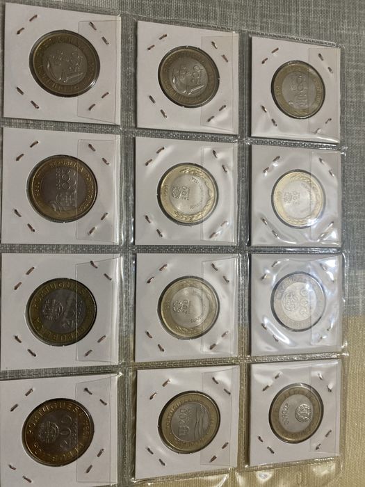 12 moedas de 200 escudos bimetalicas