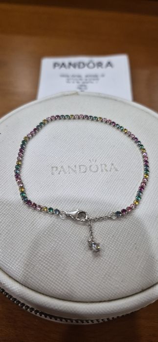 Pulseira Pandora Nova