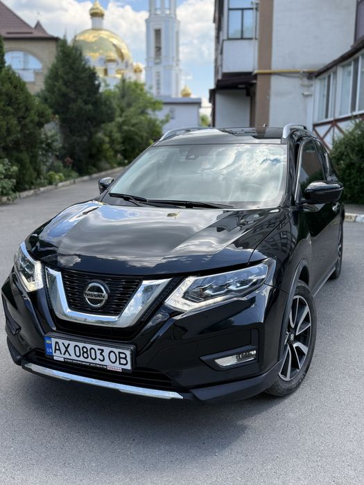 Nissan Rouge SL максимальная комплектация.