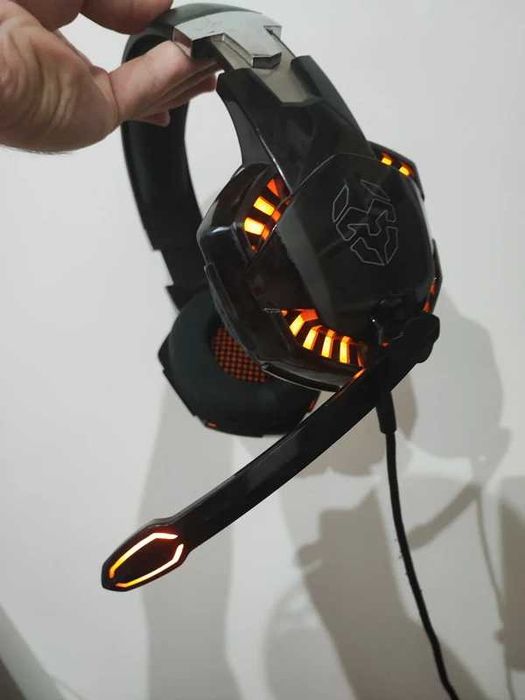 Auscultadores Gaming NOX Kyus 7.1 | PC / PS4 | Com Fio | LED