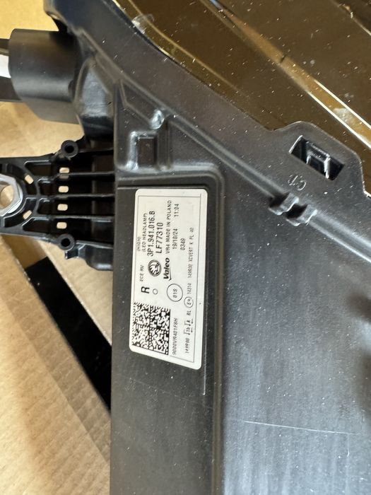 Lampa prawa SKODA SUPERB 4 IV full LED jak NOWA