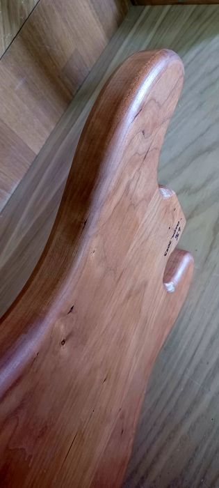 Precision Bass V - korpus do gitary