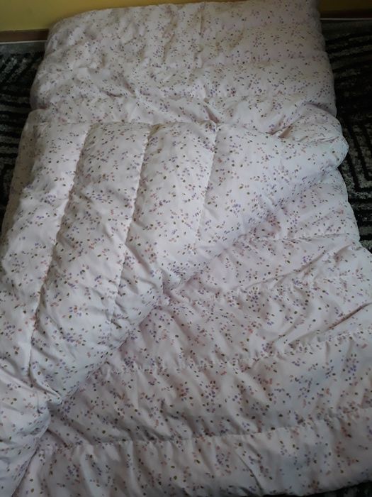 Kołdra puchowa ręcznie wykonana nie uzywana