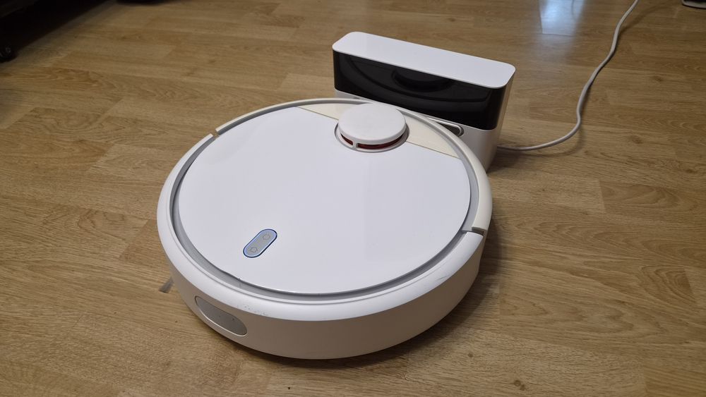 Робот пилосос Xiaomi Mi Robot Vacuum