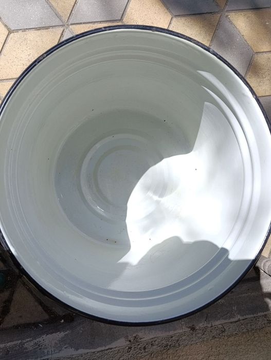 Продам кастрюли разные.у