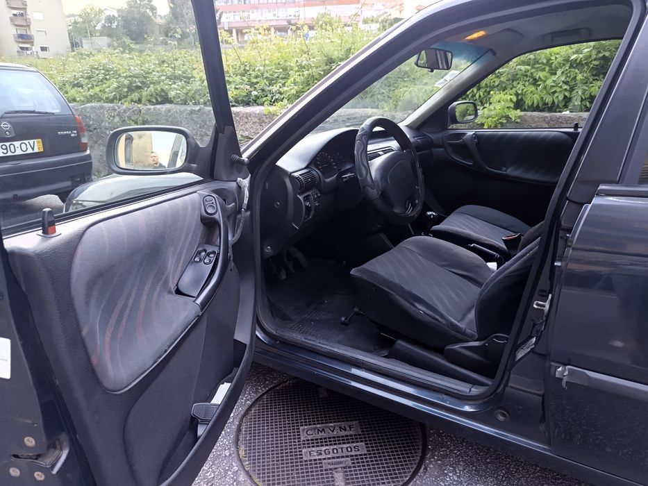 Opel Astra 1998 Gasolina - Bom Estado - Inspeção e Pneus OK