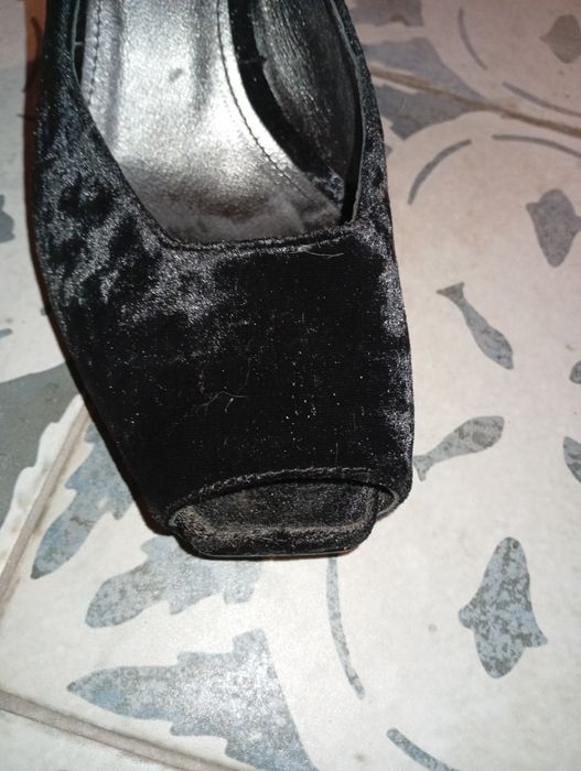 Eleganckie buty na wysokim obcasie, skóra